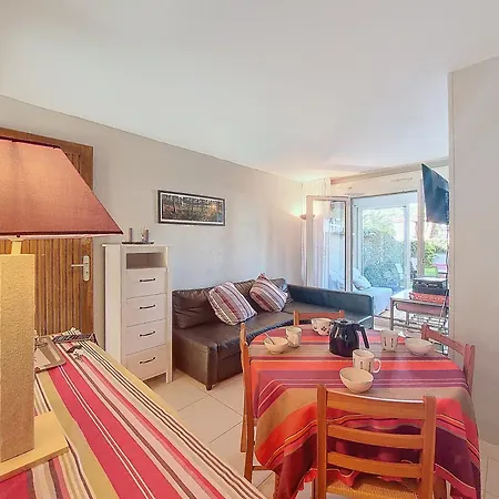 Apartment S-plage 02-soustons Joli Petit Avec Jardin Et Piscine Pour 4 Personnes